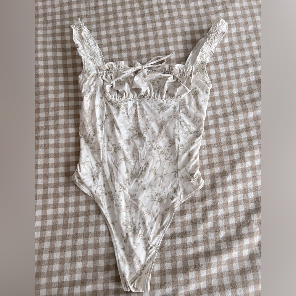 Frankie’s Bikinis x Gigi One-Piece Beige Toile design, Size L